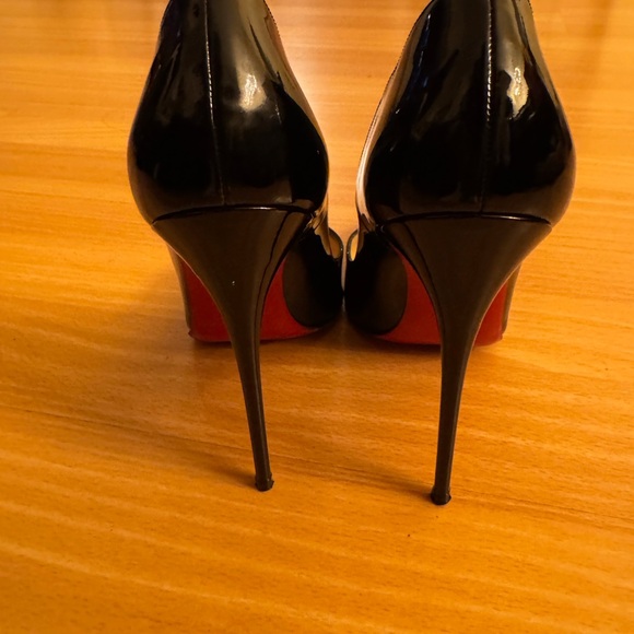Perfect Valentines Day heels ! Christian Louboutin So Kates authentic RedBottoms - Picture 5 of 8